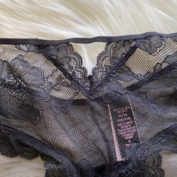 NWT Victoria’s Secret lace cheeky panties - Picture 2 of 7